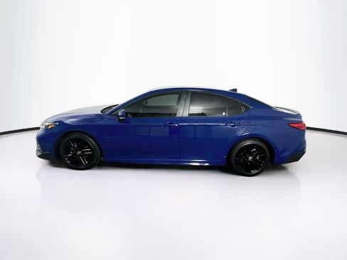 Used 2026 Toyota Camry SE w/ Convenience Package FWD image 4