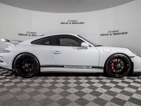 Used 2015 Porsche 911 GT3 image 12