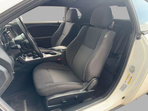 Used 2017 Dodge Challenger R/T w/ Driver Convenience Group image 19