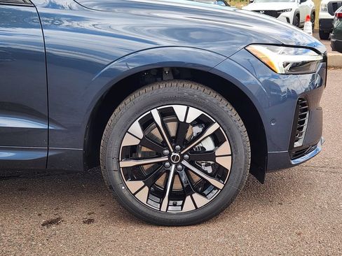 New 2026 Volvo XC60 T8 Plus w/ Protection Package Premier AWD/4WD image 29