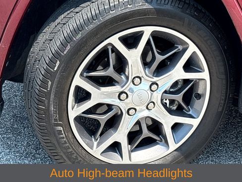 Used 2021 Jeep Grand Cherokee Overland AWD/4WD image 17