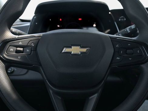 New 2026 Chevrolet Trax LT w/ LPO, Blackout Package FWD image 18
