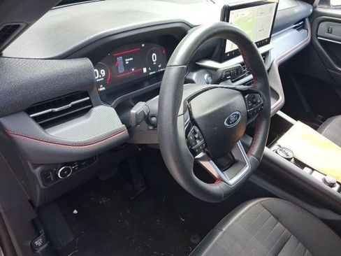 Used 2026 Ford Explorer ST-Line w/ ST-Line Street Pack RWD image 3