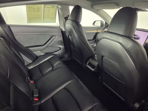 Used 2023 Tesla Model 3 Standard Range image 26