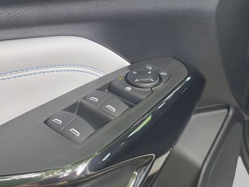 New 2026 Chevrolet Trax LT w/ LT Convenience Package FWD image 15