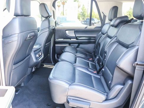 Certified 2025 Ford Expedition Max Platinum AWD/4WD image 13