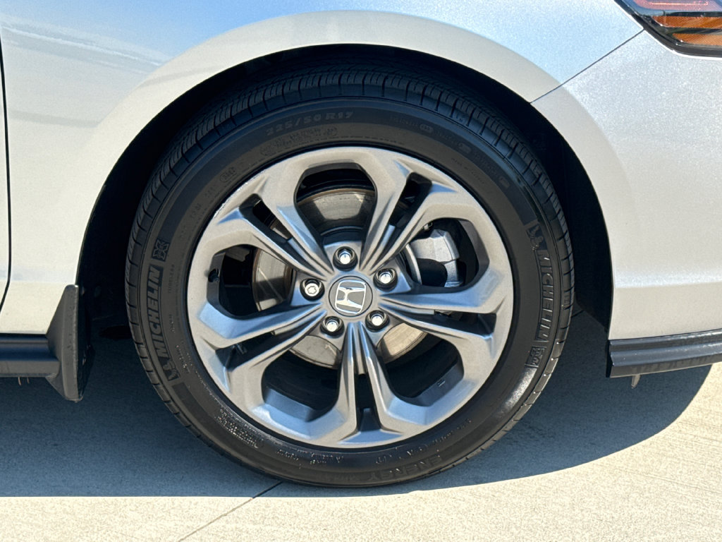 Certified 2024 Honda Accord EX image 11