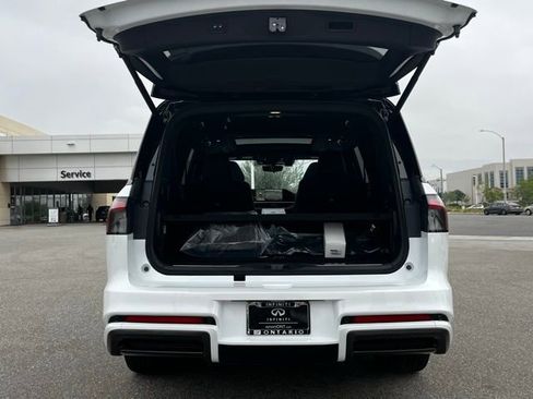 New 2026 INFINITI QX80 Autograph AWD/4WD image 30