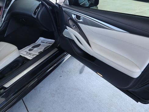 Used 2017 INFINITI Q60 3.0t w/ Premium Plus Package 3.0T image 35