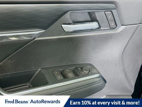 New 2026 GMC Acadia Elevation image 17