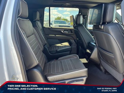 New 2026 GMC Yukon XL Denali Ultimate AWD/4WD image 18