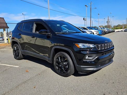 New 2026 Jeep Compass Latitude image 1