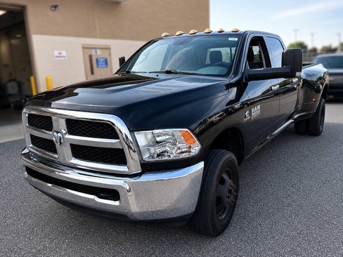Used 2018 RAM 3500 SLT AWD/4WD image 5
