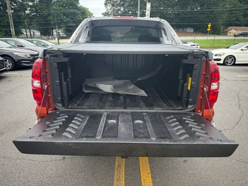 Used 2007 Chevrolet Avalanche LTZ w/ LTZ Preferred Equipment Group RWD image 37