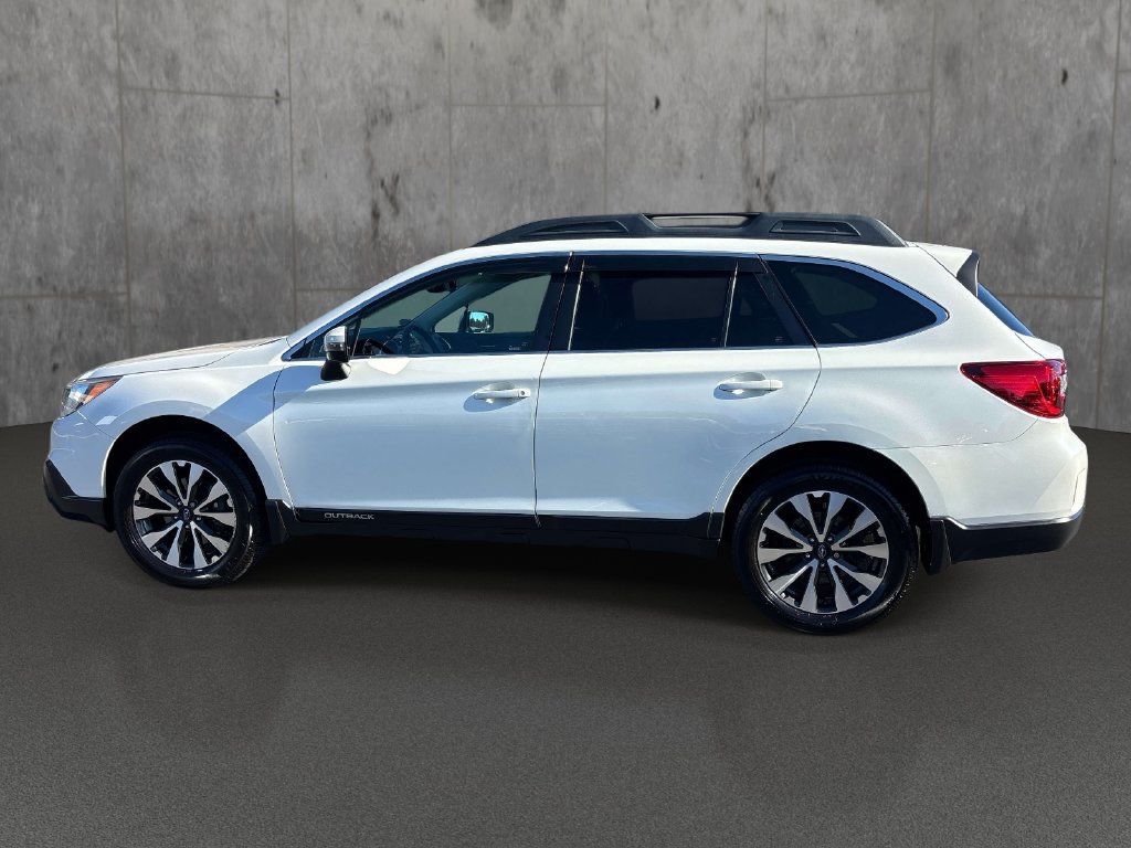 Used 2016 Subaru Outback 2.5i Limited AWD/4WD image 2