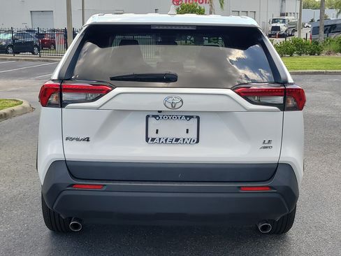 Used 2025 Toyota RAV4 LE AWD/4WD image 6