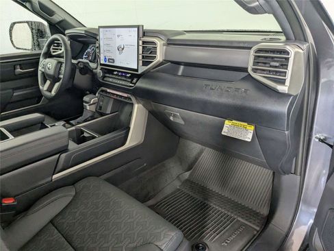 Used 2025 Toyota Tundra SR5 w/ SR5 Premium Package AWD/4WD image 29