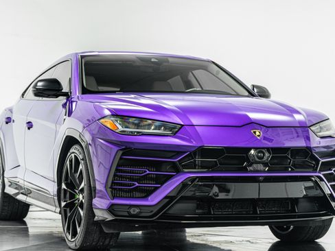Used 2021 Lamborghini Urus AWD/4WD image 3