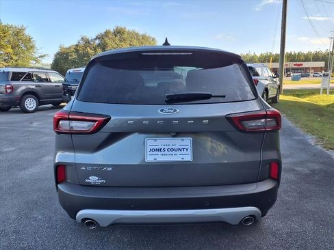 New 2025 Ford Escape Active image 3