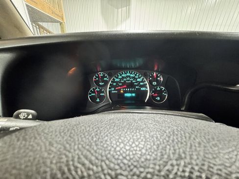 Used 2009 Chevrolet Express 3500 RWD image 14
