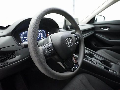 Used 2023 Honda Accord LX image 8