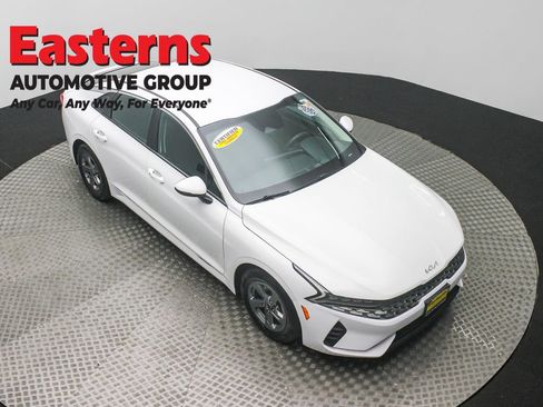 Used 2022 Kia K5 LXS image 3