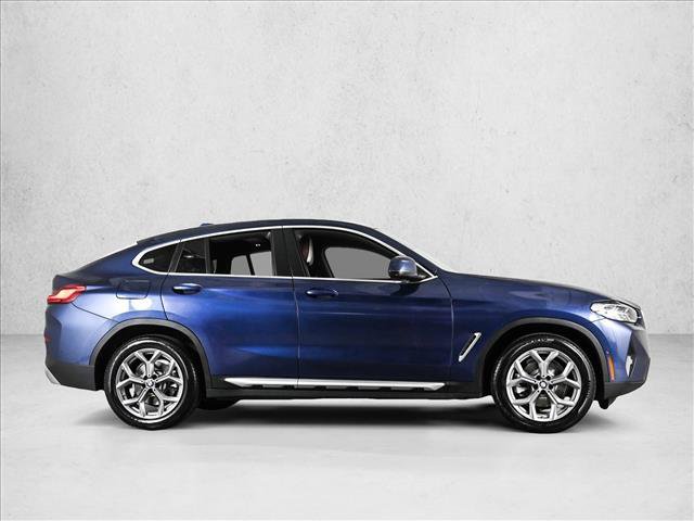 Used 2023 BMW X4 xDrive30i w/ Premium Package AWD/4WD image 4