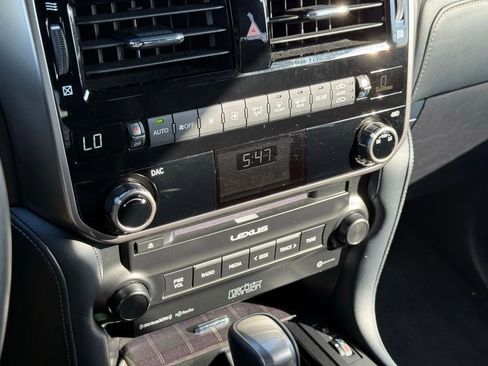 Certified 2023 Lexus GX 460 Premium w/ Accessory Package AWD/4WD image 38