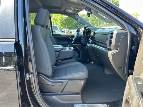 Used 2023 Chevrolet Silverado 1500 LT AWD/4WD image 16