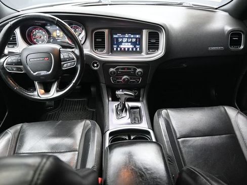 Used 2021 Dodge Charger SXT w/ Leather Interior Group RWD image 17
