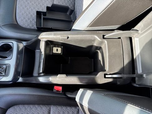 Used 2018 Chevrolet Colorado Z71 image 27