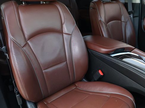 Used 2019 Buick Enclave Avenir w/ Avenir Technology Package FWD image 19