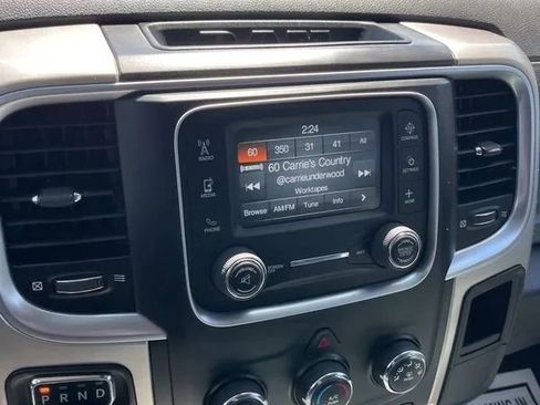 Used 2017 RAM 1500 Classic SLT AWD/4WD image 14