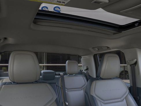 New 2026 Ford Maverick Lariat image 13