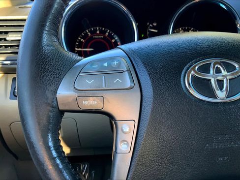 Used 2010 Toyota Highlander Limited image 22