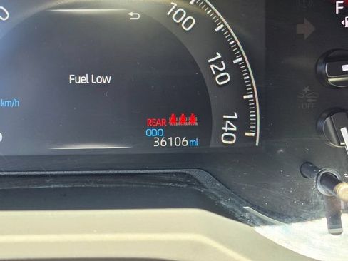 Used 2023 Toyota RAV4 LE AWD/4WD image 24