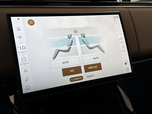 New 2026 Land Rover Range Rover Sport SE image 15