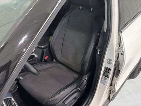 Used 2021 Kia Seltos S FWD image 9