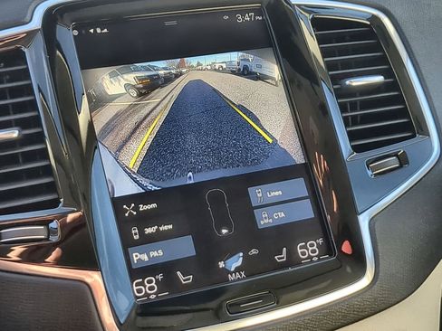 Used 2022 Volvo XC90 T6 Momentum w/ Advanced Package image 15