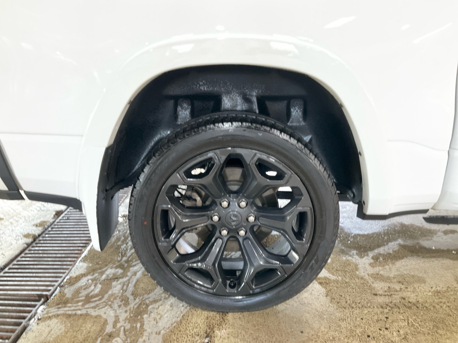 Used 2023 RAM 1500 Limited AWD/4WD image 27