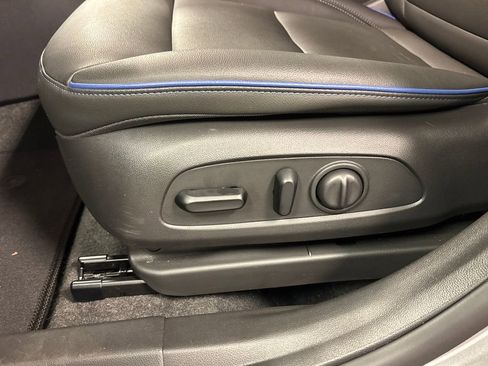 Used 2025 Buick Envista Sport Touring w/ Convenience I Package image 24