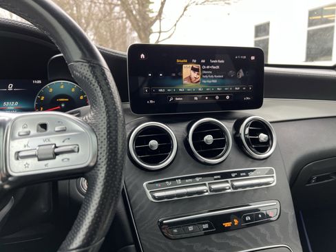 Used 2020 Mercedes-Benz GLC 300 4MATIC image 31