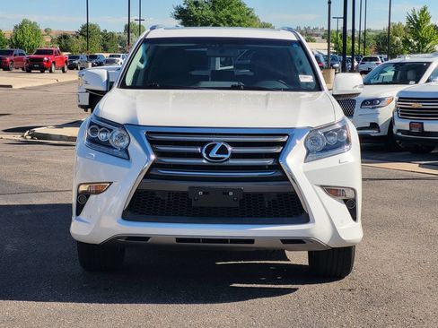 Used 2018 Lexus GX 460 Premium w/ Premium Package AWD/4WD image 8