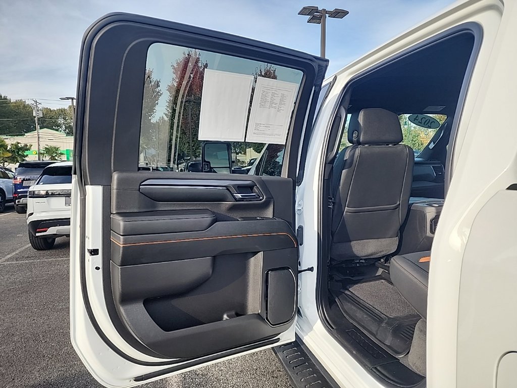 Used 2024 GMC Sierra 3500 AT4 AWD/4WD image 15