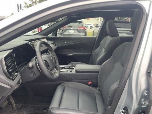Used 2025 Lexus RX 350 AWD w/ Convenience Package image 8