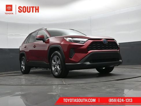 Used 2023 Toyota RAV4 LE AWD/4WD image 38