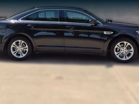 Used 2015 Ford Taurus SEL w/ Equipment Group 201A FWD image 4