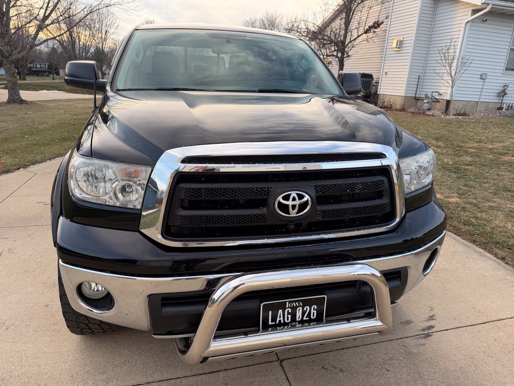 Used 2012 Toyota Tundra 4x4 Double Cab w/ TRD Off-Road Pkg image 2