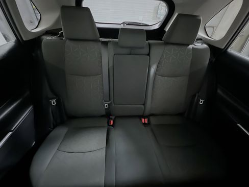 Used 2021 Toyota RAV4 XLE image 33