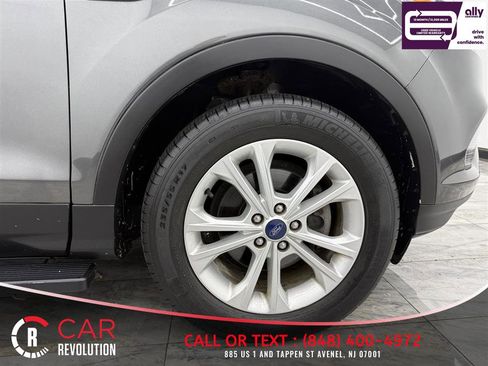 Used 2018 Ford Escape SE image 10